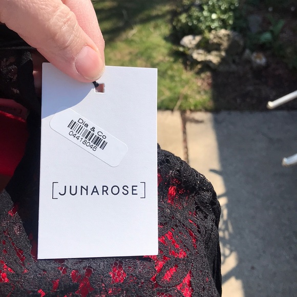 Blacktop with lace trim by Juna Rose - Picture 4 of 6